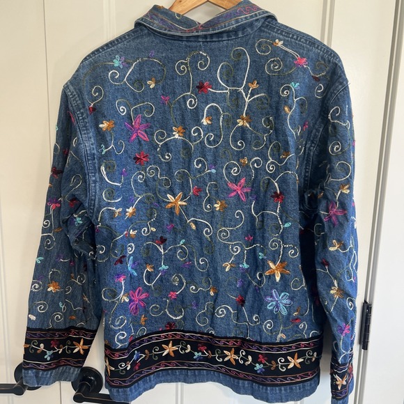 Life Style Women's Floral Embroidered Denim Jacket Sz Large Casual Button Up - Picture 6 of 6